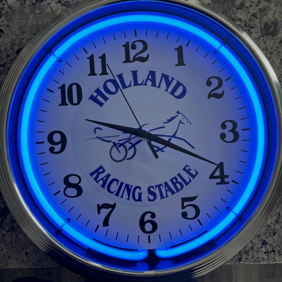 Holland Racing Stable · blue glow