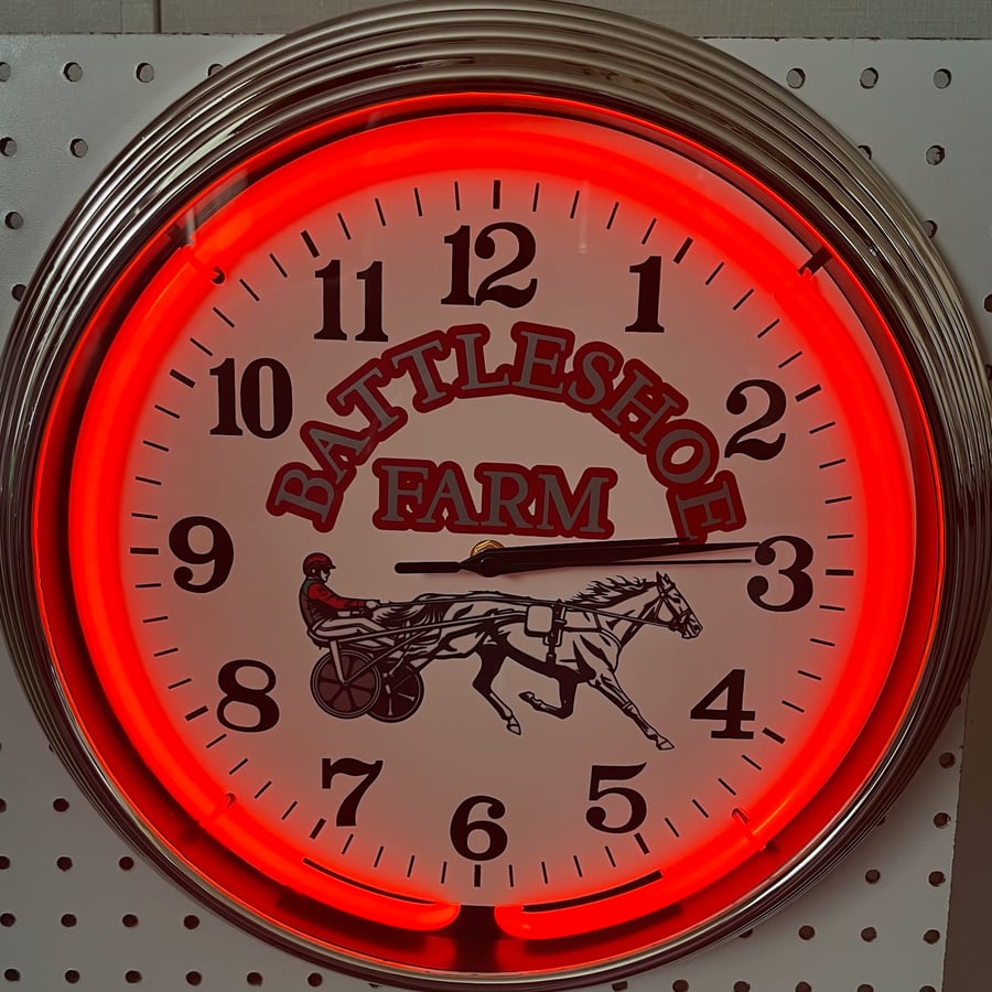 Battleshoe Farm · red glow